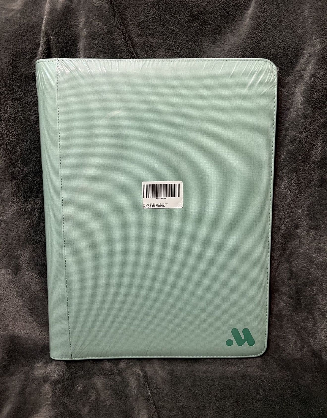 16 Slot Card Binder
