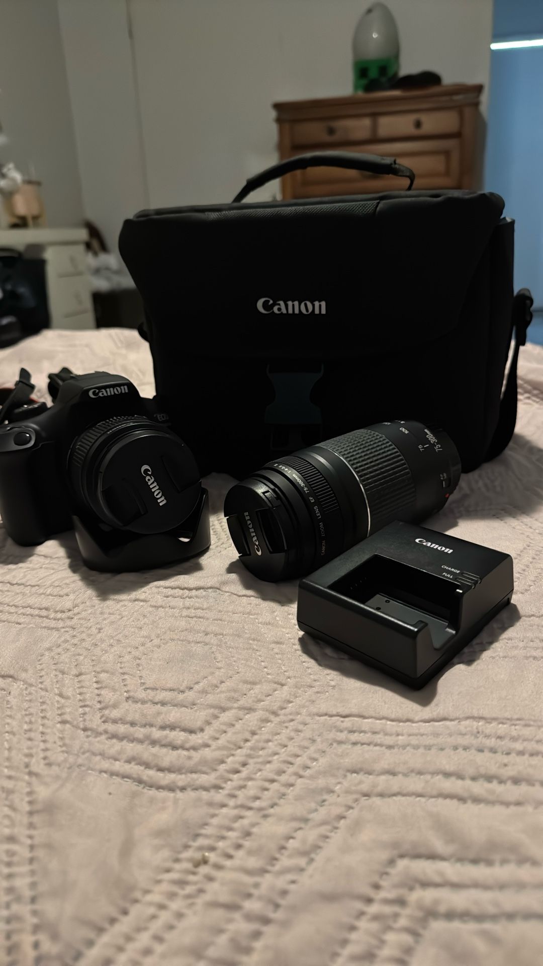 Canon Eos Rebel T7