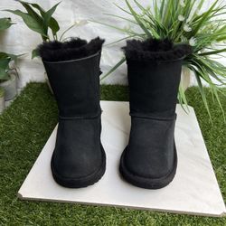 Ugg Bailey Bow Black Winter Boots Size 10