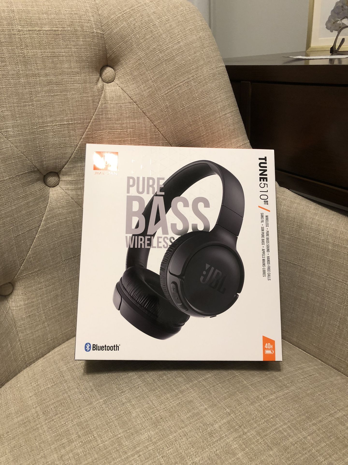 JBL Tune 510BT Wireless On-Ear Headset - Black - Brand New - Wrap Still In Place