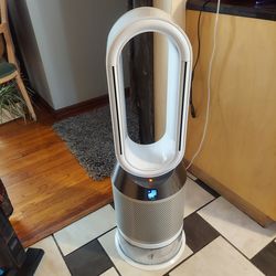 Dyson Pure Humidify+Cool Purifying Fan (NEEDS REPAIR - STUCK IN DEEP CLEAN)