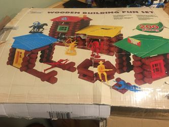 Wooden building fun set