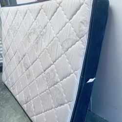 Queen Matress 