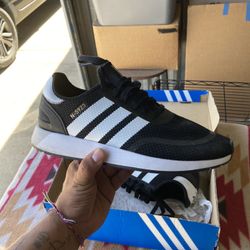 Men’s Adidas Shoes Size -10