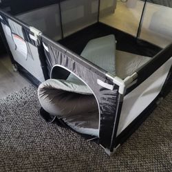 Play Pen Xl with Memory Foam Pad
