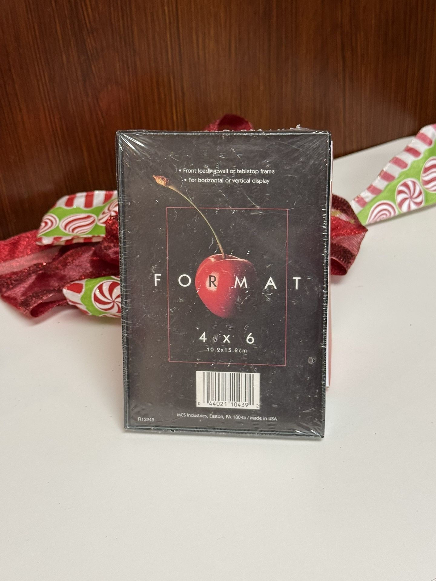 The Container Store Black Easel Picture Frame 4 x 6”