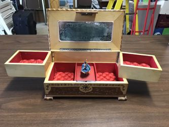 Jewelry music box with dancing ballerina