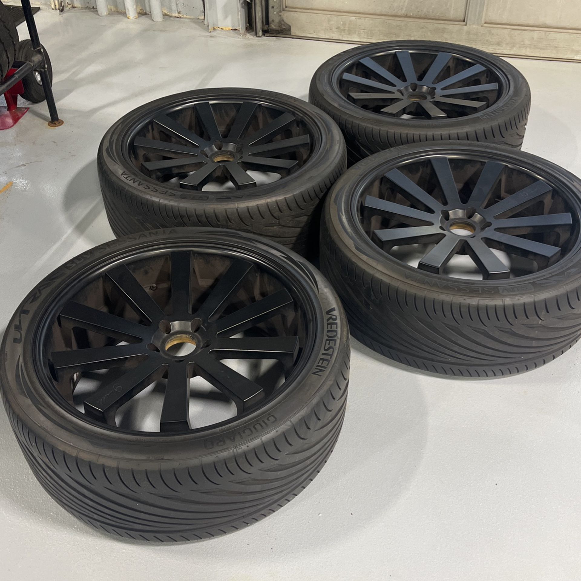 Set Of 24 Inch Rims With Tires