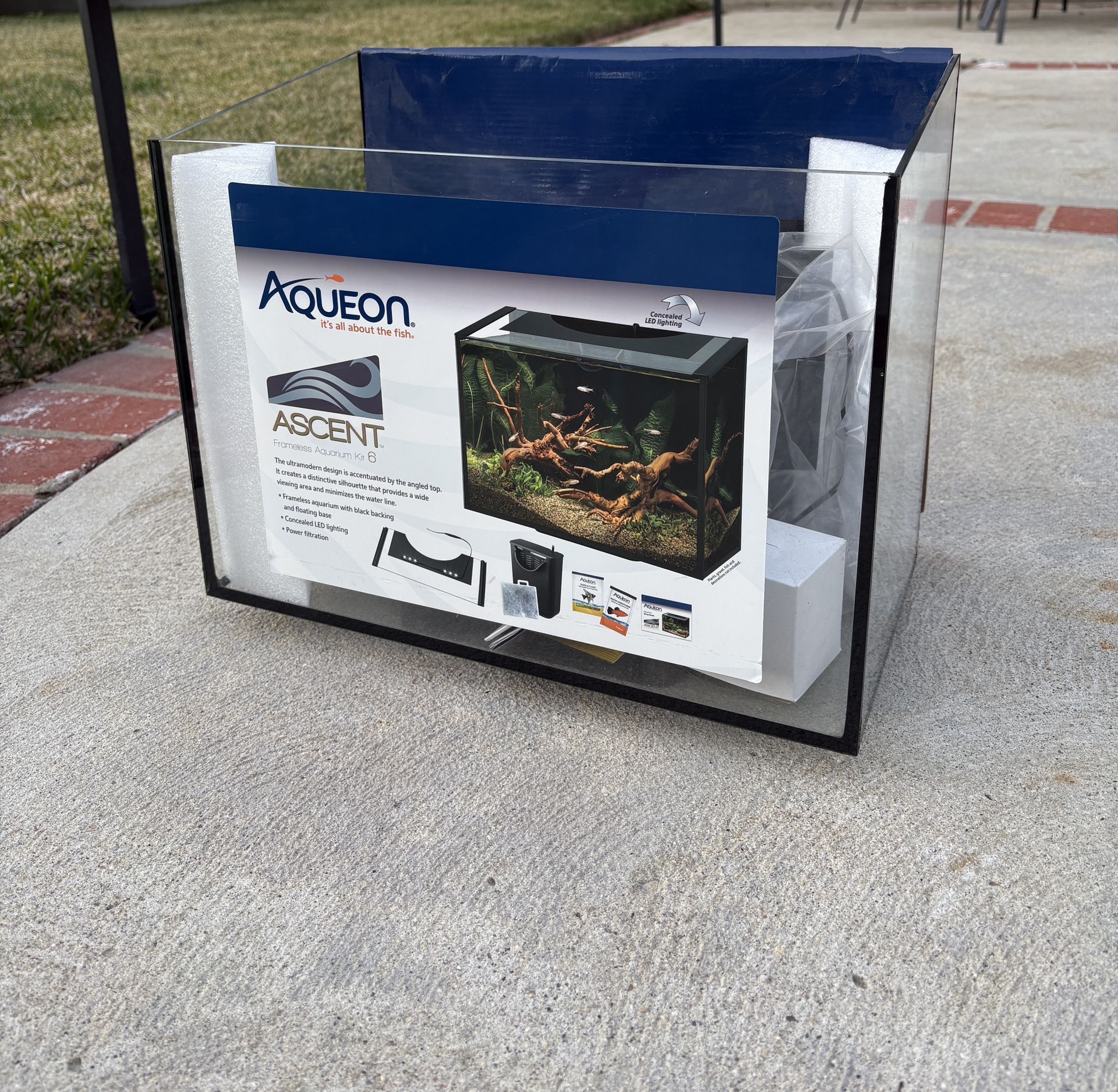 Aqueon Ascent Frameless Aquarium Kit 