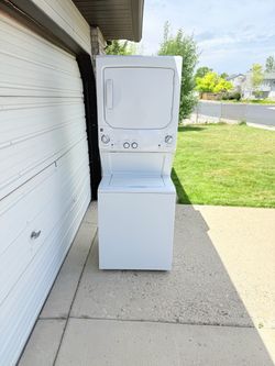 Kenmore Stacked Washer Dryer Unit