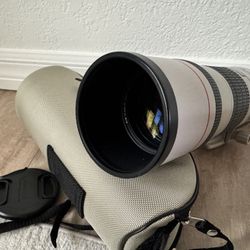 Canon 300mm F4 IS USM Lens + Filter, Caps, Case