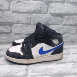 Nike Boys Air Jordan 1 Mid Boys 5Y/ Women's 6.5 White Basketball Shoes Sneakers 