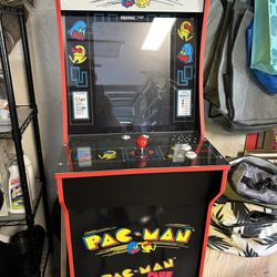 PAC-MAN Arcade 1 Up Stand Up Machine 