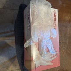 MediGuard powder-free Synthetic Exam Gloves (Medium)