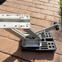 Auxiliary Outboard Motor Bracket
