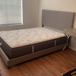 Queen Bed With Bamboo Mattress 