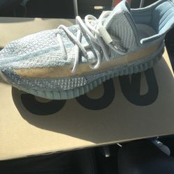 Yeezy 350 Size 9.5