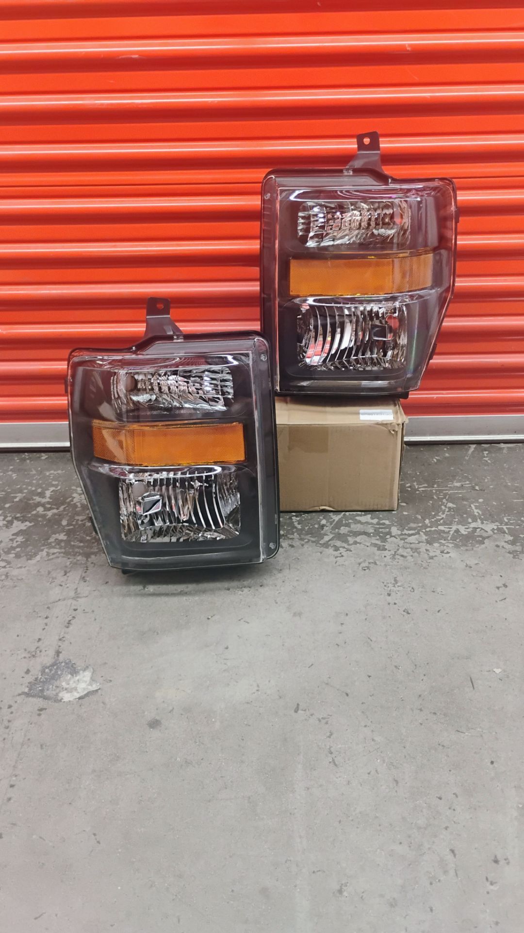 Black Amber Headlights Replacement Compatible with 2008-210 F-250 / F-350 / F-450 / F-550 Super Duty