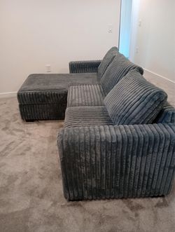 New Jumbo Corduroy Sectional Couch with Chaise! Free Delivery 🚚 and Assembly!