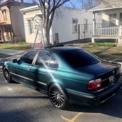 2000 BMW 540i