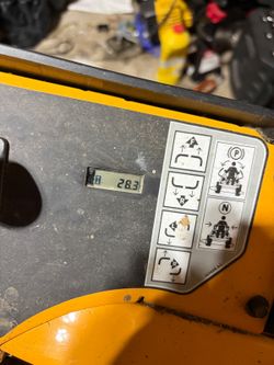 60” Cub Cadet ZT2 Zero Turn – Leavenworth, KS