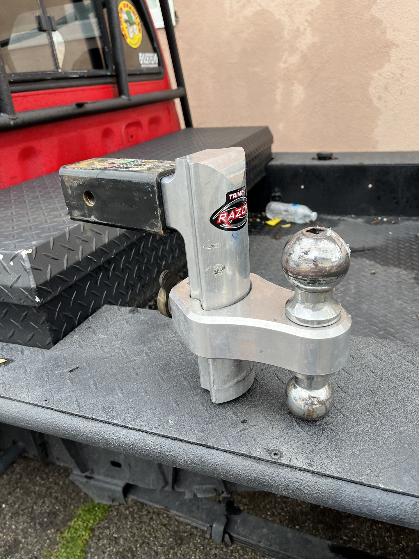 Trimax Ajustable Hitch