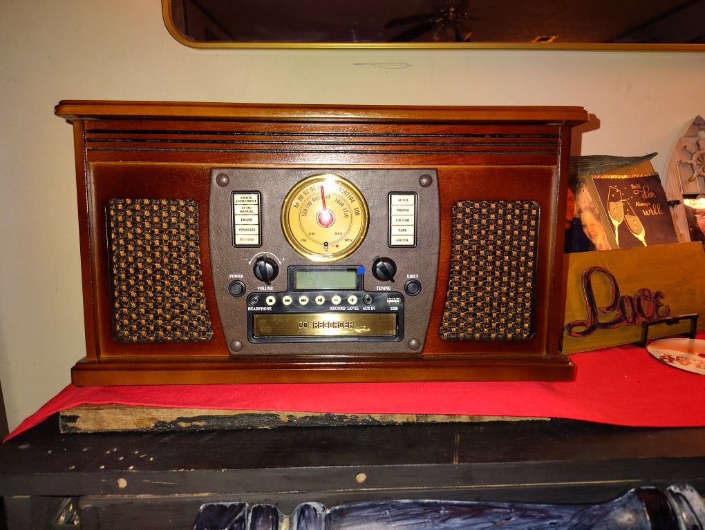 8 In 1 Bluetooth Vintage Style Record Player