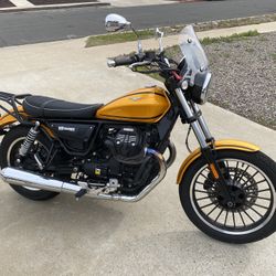 2017 Motto Guzzi V9 Roamer