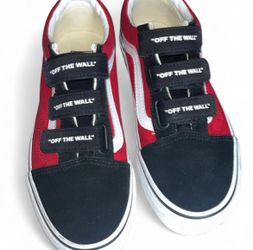 Lightly Used Only Worn Once Black Red And White Off The Wall Velcro Size 5.5 Youth Big Boys Sneakers 