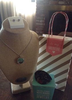 Origami Owl locket and earrings set