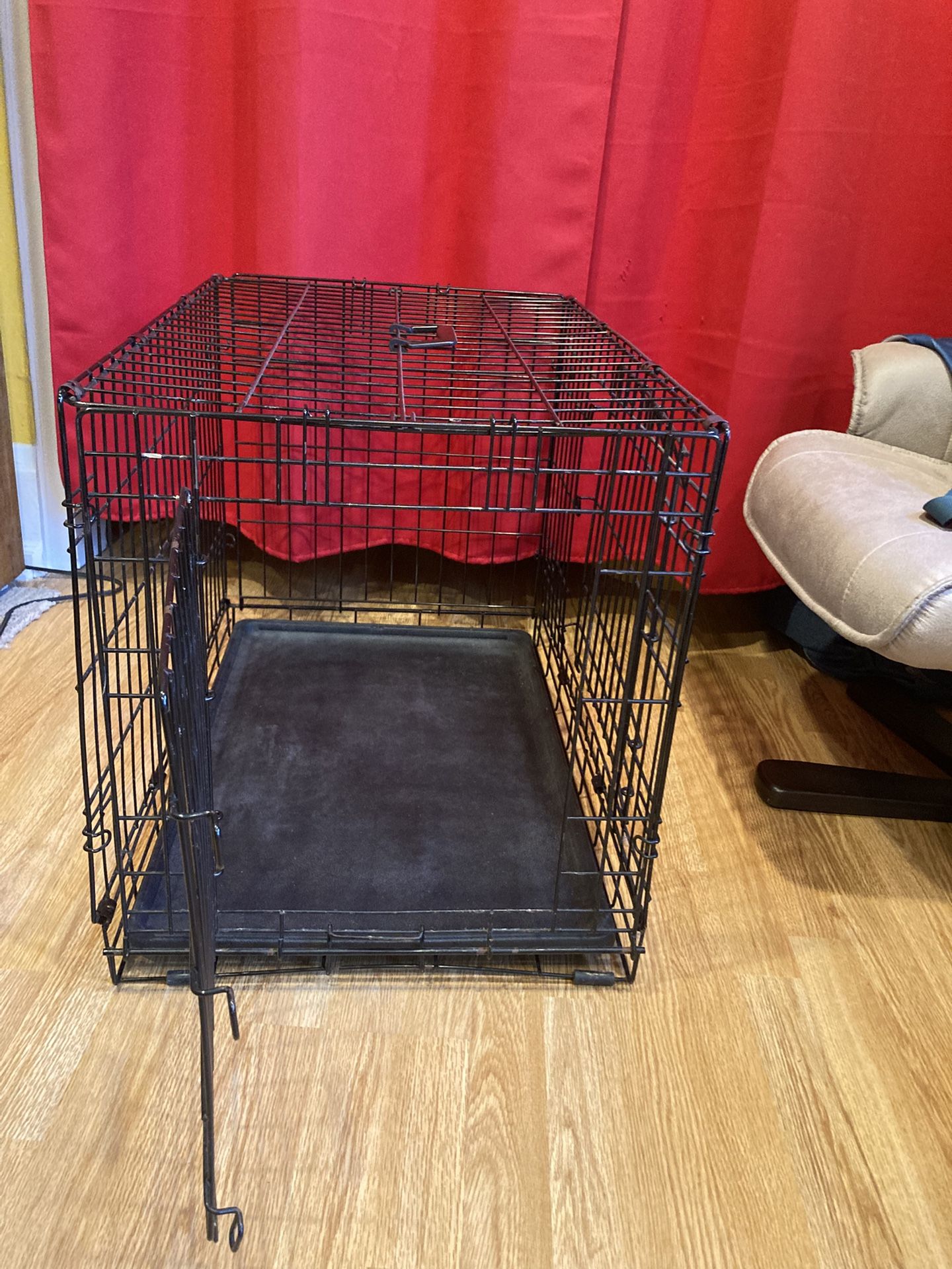 Collapsible Dog Crate