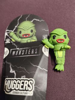 Universal Monster Hugger