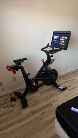 Peloton Bike+ Excellent Condition – Fully Functional – Ready to Ride