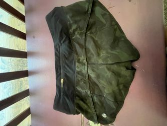 Camo lululemon shorts