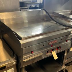Chrome Top Flat Griddle - Natural Gas 