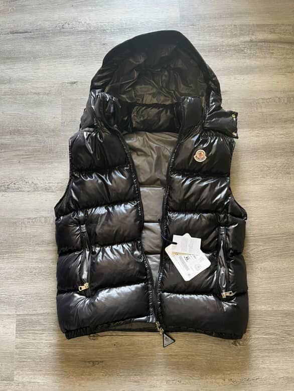 MONCLER PUFFER