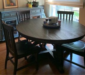 Sonoma Dark Distressed Dining Plank Solid Wood Barn Set