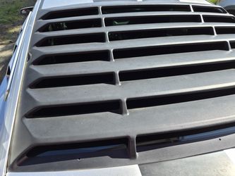 2005-14 Rear windows louvers