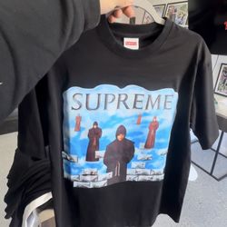 Supreme tshirt
