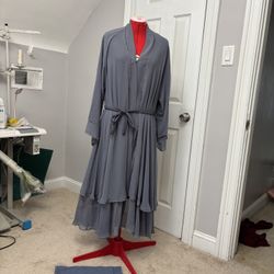 Gray Abbaya With Delicate Trim