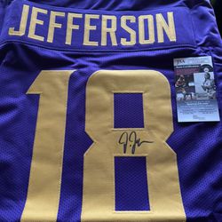Justin Jefferson Signed Jersey With COA
