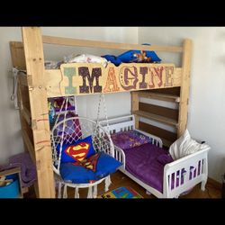 Bunk bed 