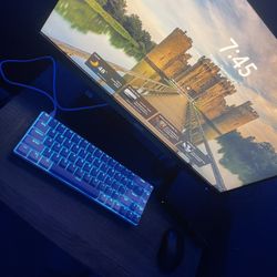 Windows 11 pro Lenovo thinkcentre pc. Intel Core i5. 8 GB ram. SSD.