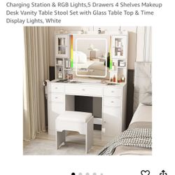White Makeup Vanity