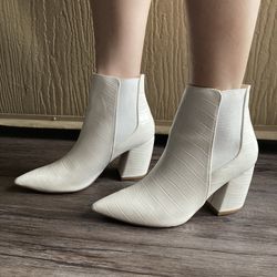 White Boots size 5