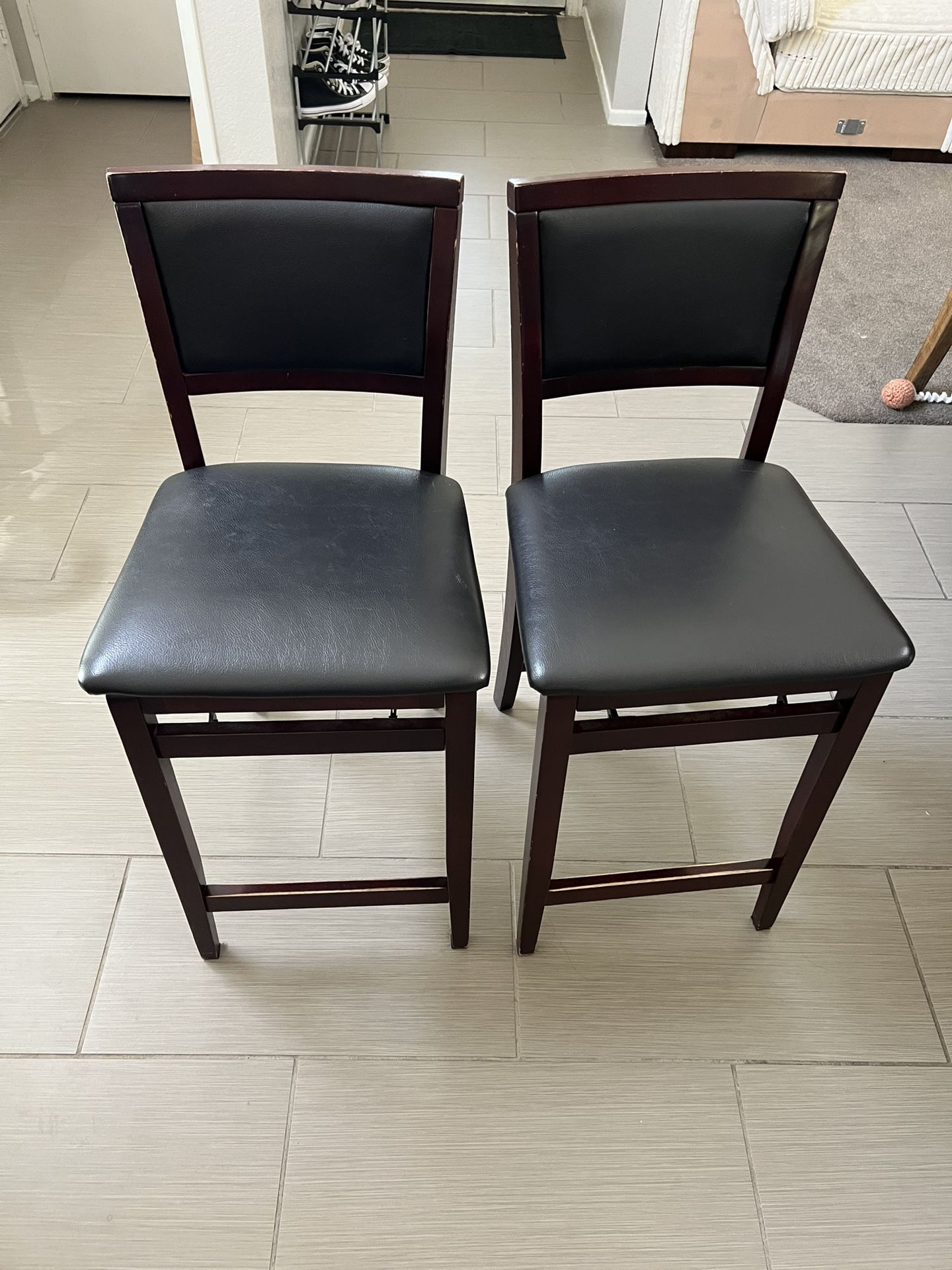 2 Bar Stool Chairs