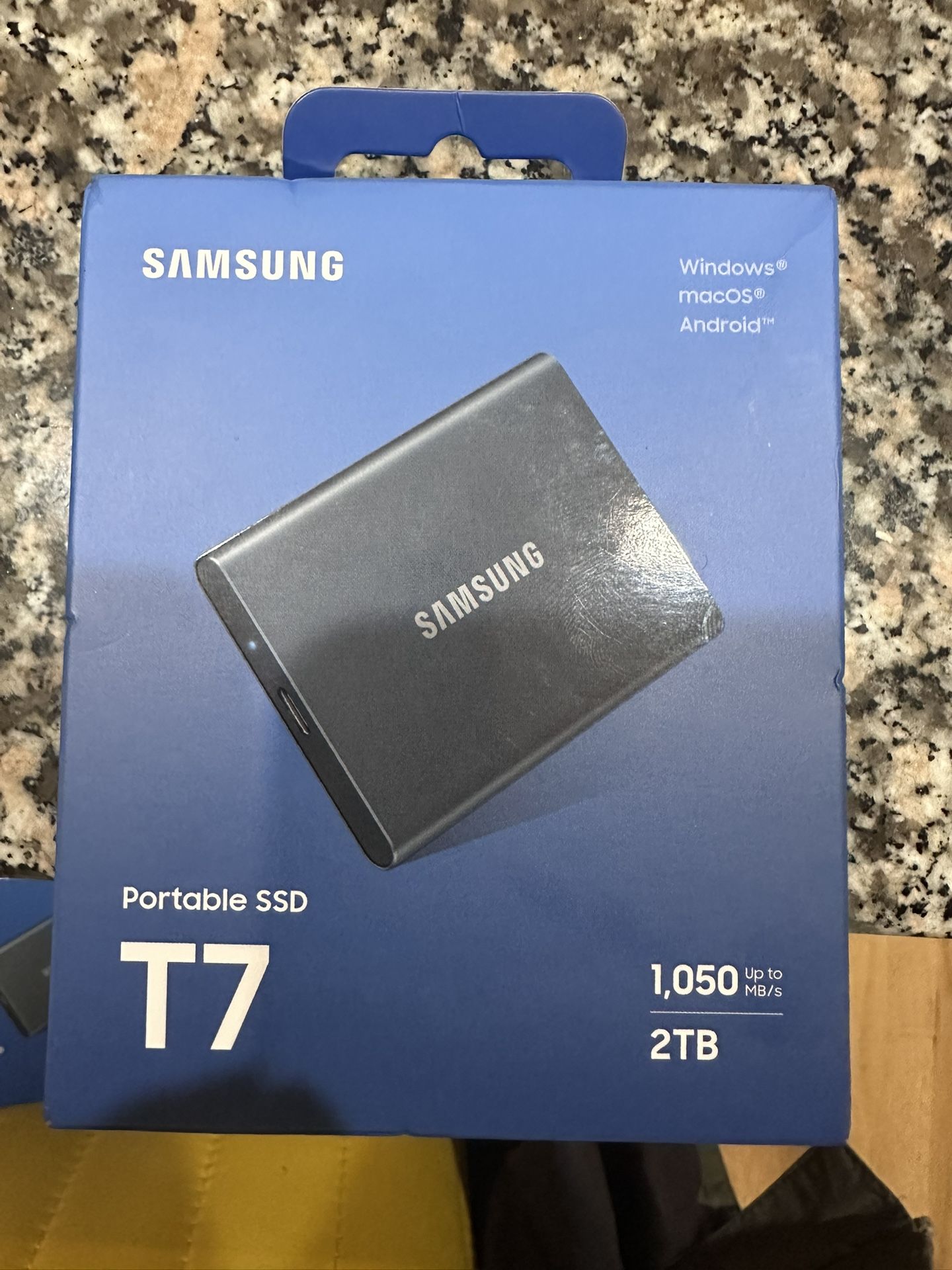 SAMSUNG T7 Portable SSD, 2TB External Solid State Drive, Speeds Up to 1,050MB/s, USB 3.2 Gen 2, Reliable Storage