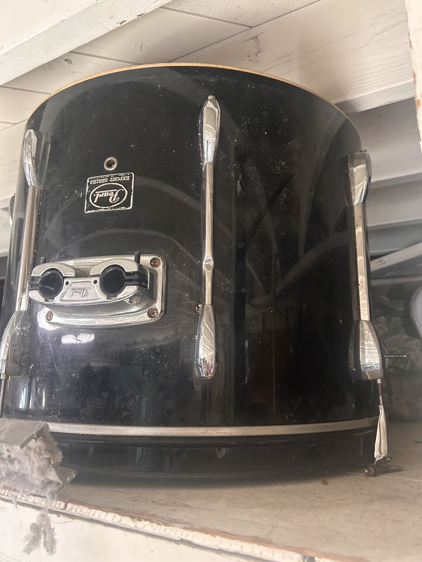 Pearl Bass Drum/floor Tom