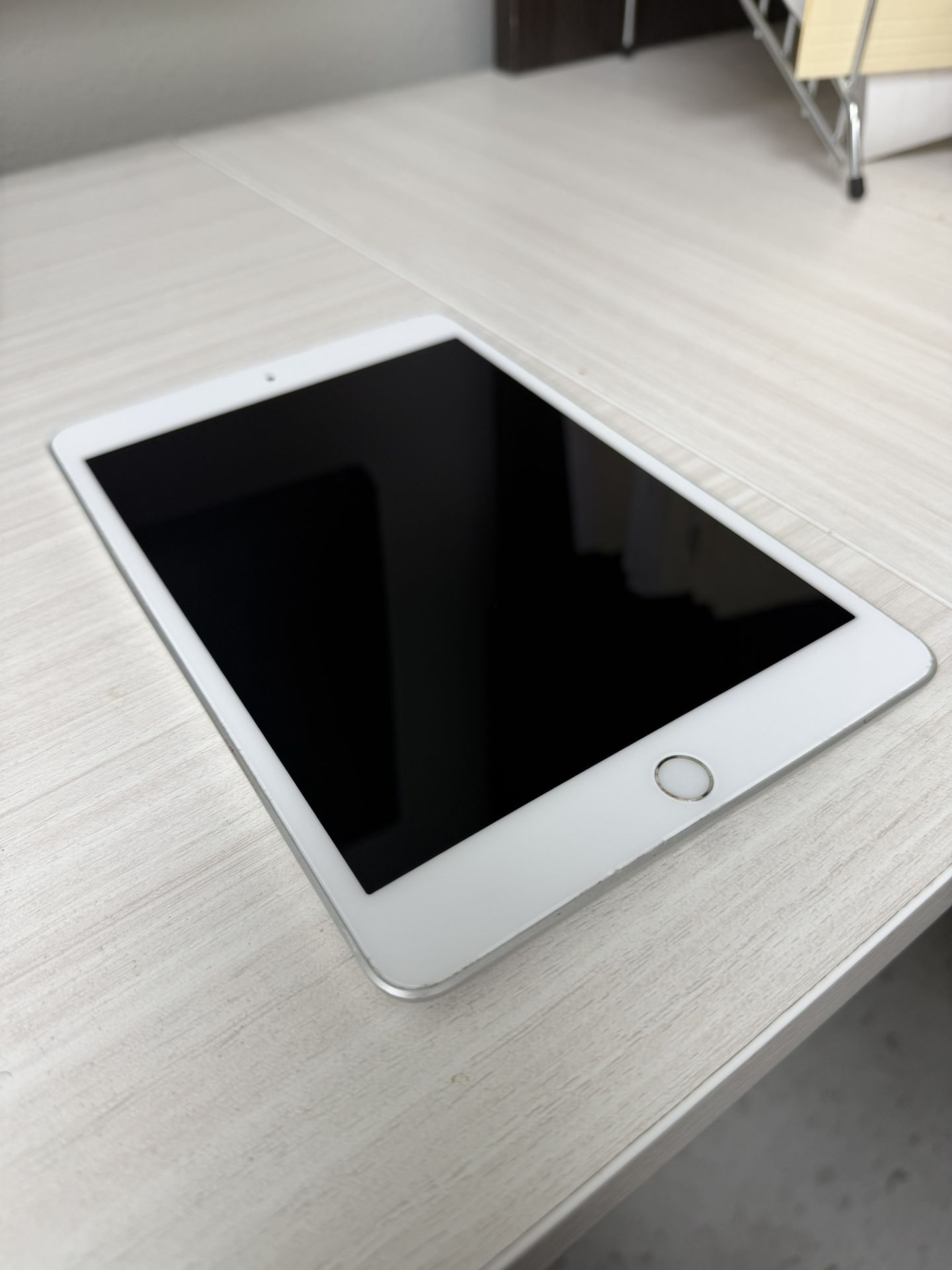 iPad Mini 5 64GB WiFi 