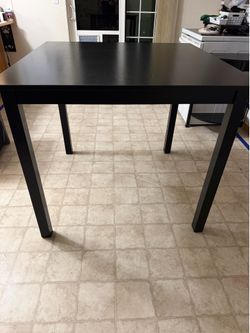Pub style table and 4 chairs